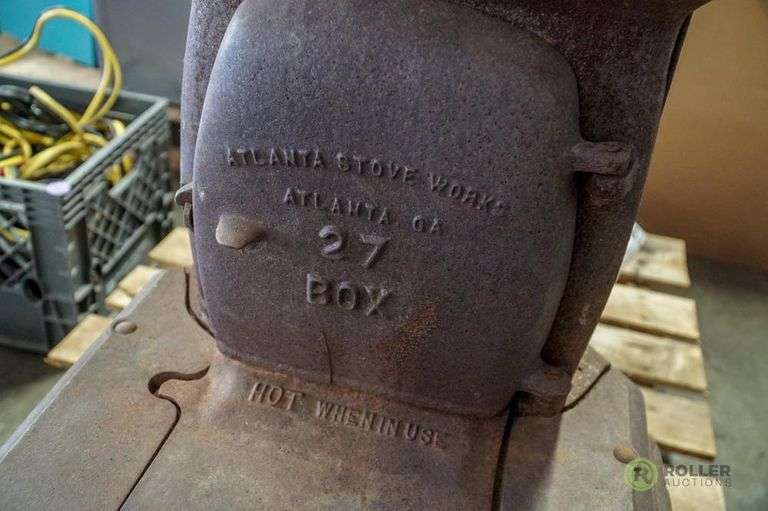 Atlanta Stove Works Cast Iron Stove - Roller Auctions