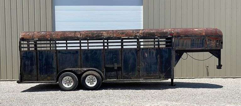 1987 Homemade 20' gooseneck stock trailer