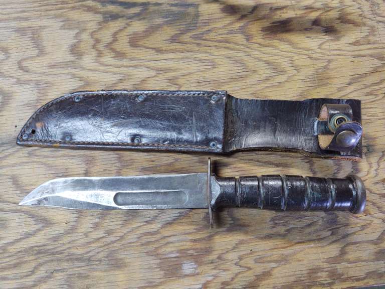 WWII era US Military ka-bar knife with sheath