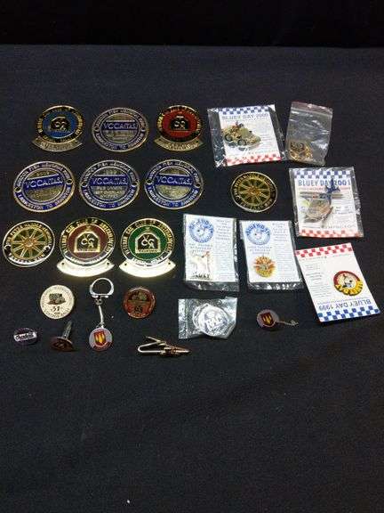 Lot of Veteran Car Club & Other Badges - Tullochs Auctions