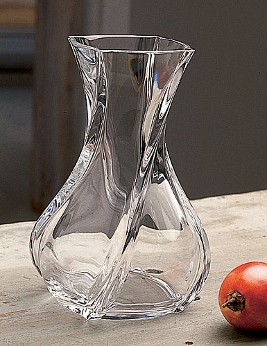 Baccarat Crystal, Serpentin 8" Crystal Vase