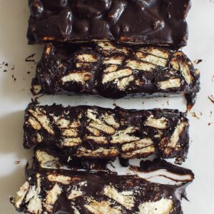 Bars of chocolate lazy cake.