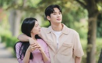 Kim Soo Hyun nhắc tên Kim Ji Won, sắp công khai hẹn hò?