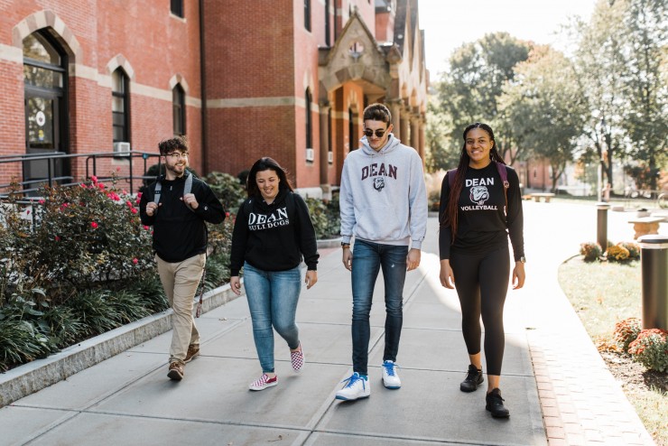 students walking to class 