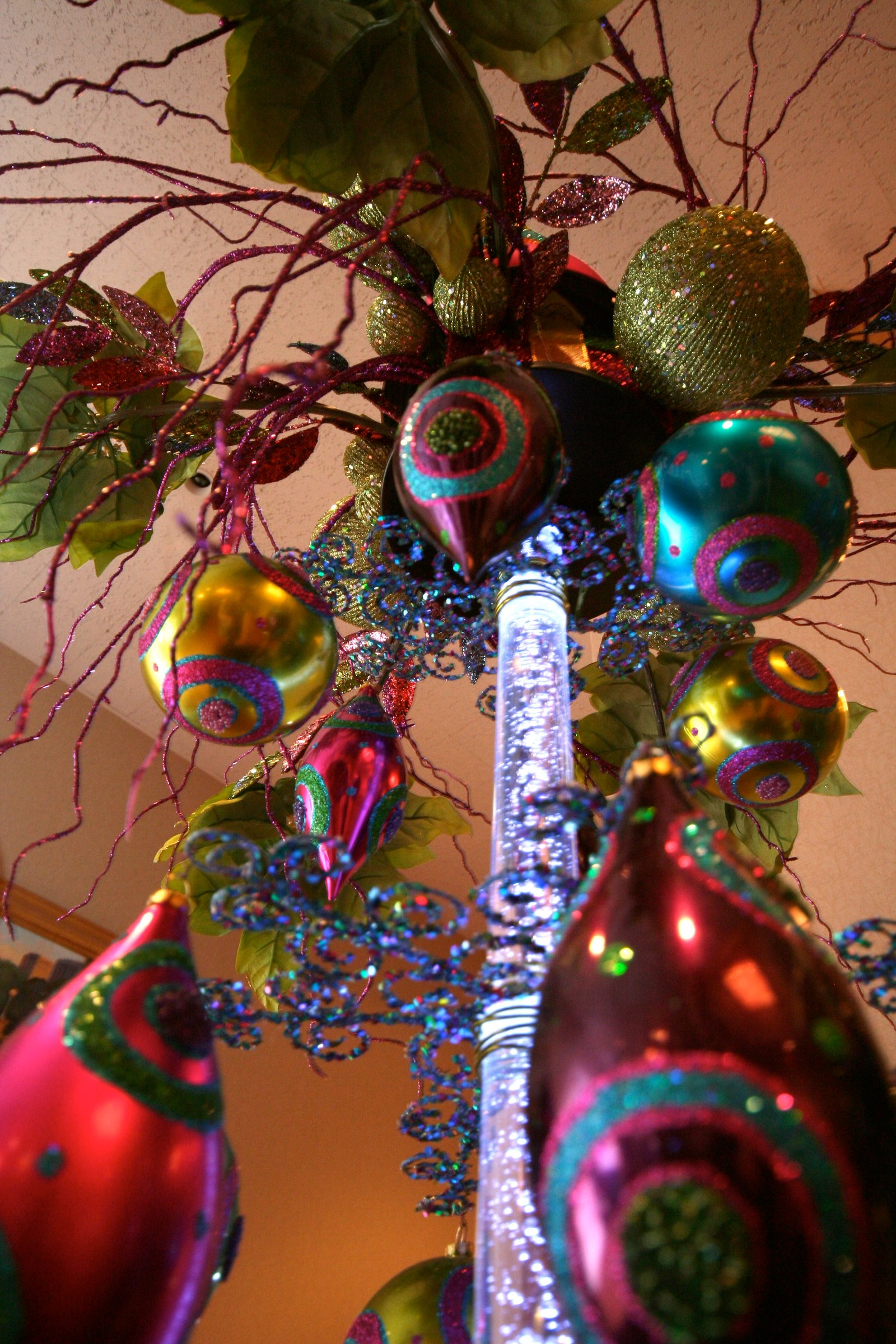 contemporary-christmas-decor