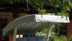  Choosing an awning for garden swings