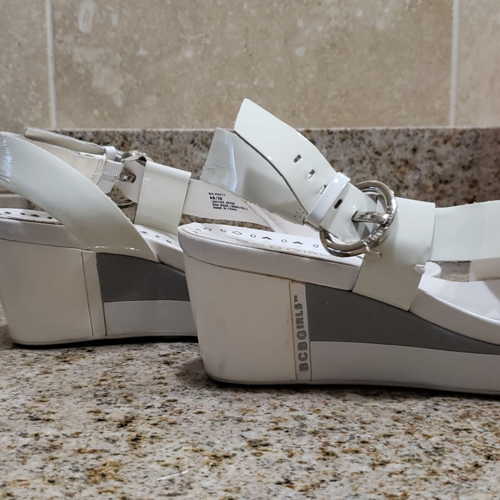 Bcbgirls Off White Platform Shoes Size 6 - image 2