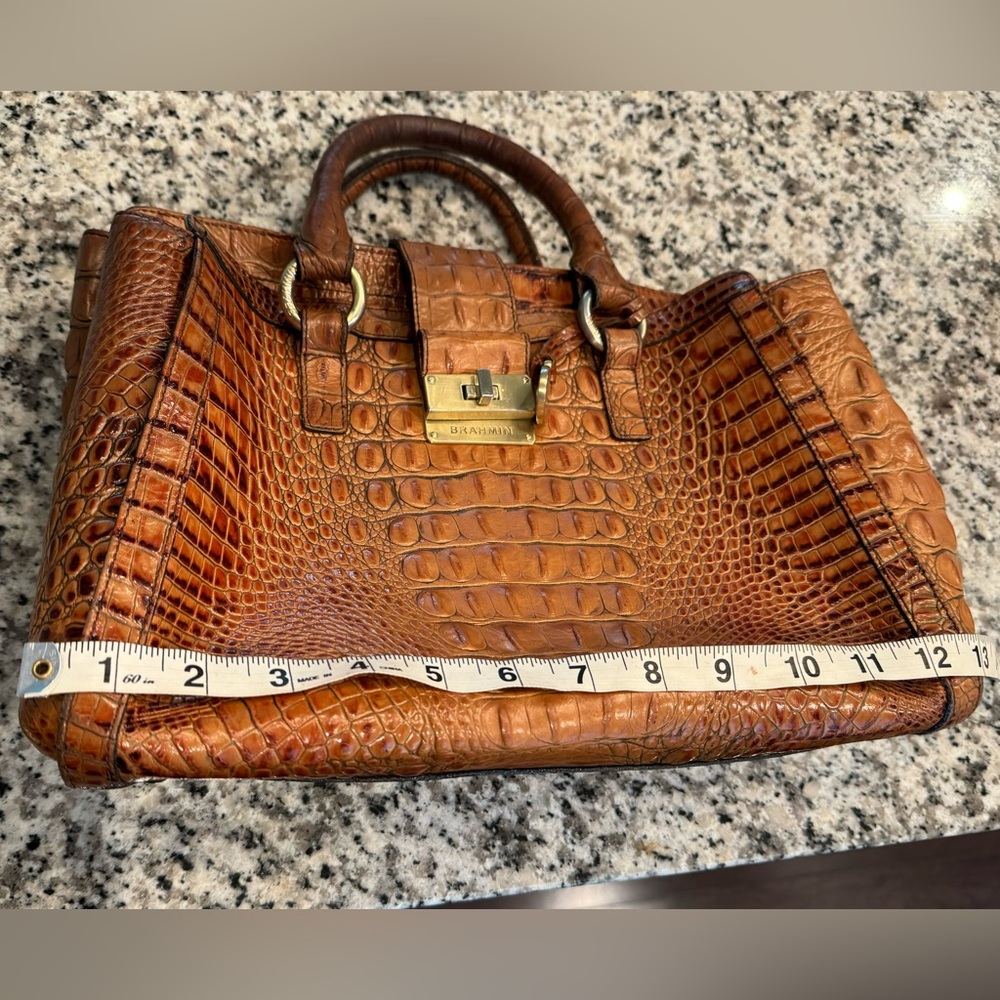 Beautiful Gently Worn Brahmin Bag - image 2