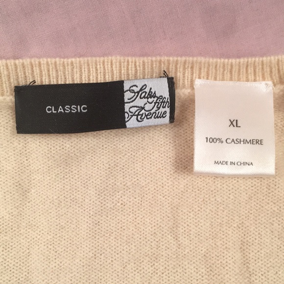 Saks Fifth Avenue cashmere sweater - Picture 1 of 3