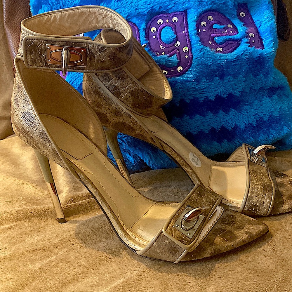 Woman’s Shoes-Gently Used And Loved S High Heels - image 1