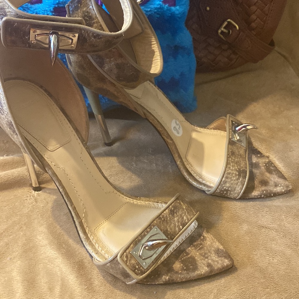 Woman’s Shoes-Gently Used And Loved S High Heels - image 3