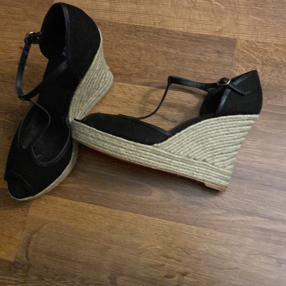 Gently Used High Heeled Sandals Fabric & Leather … - image 4