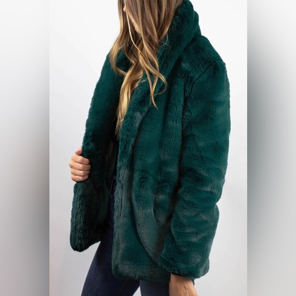 Faux fur emerald green coat, NWT - Picture 1 of 4