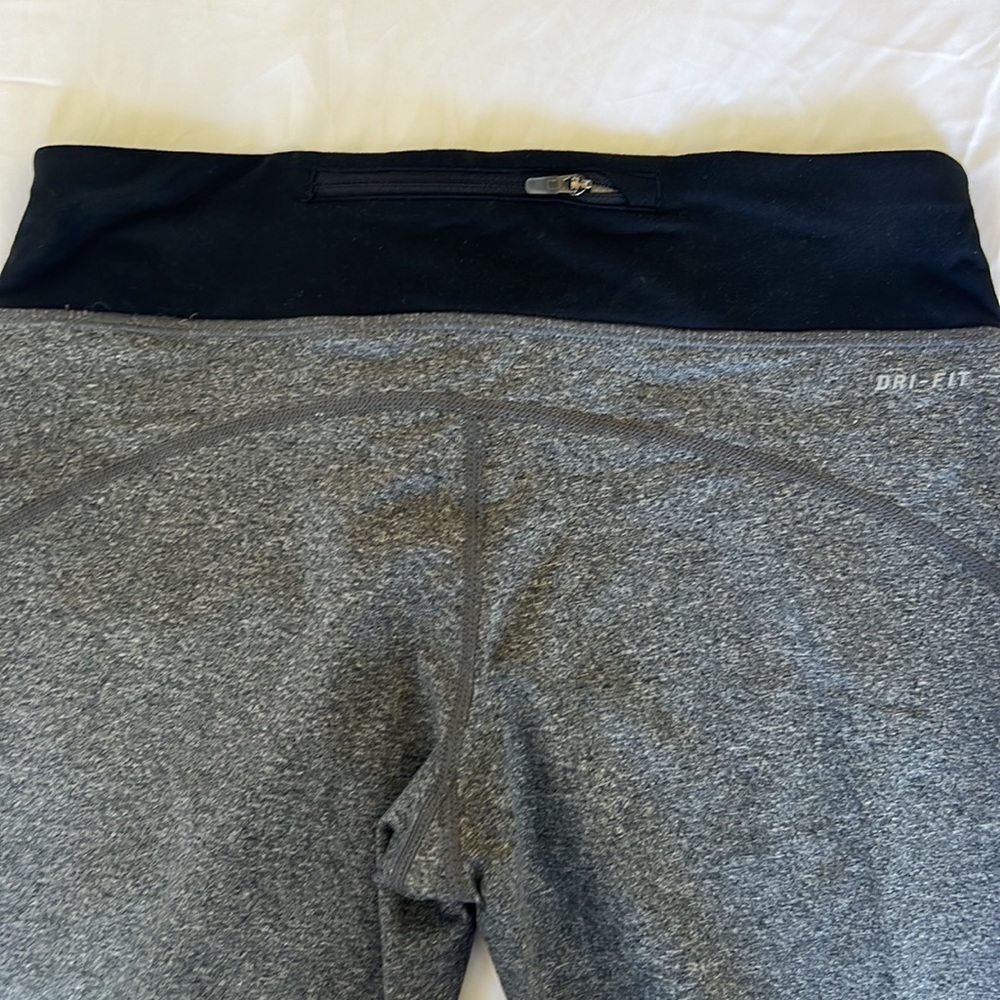 Nike Running Leggings Gently Used. - image 3