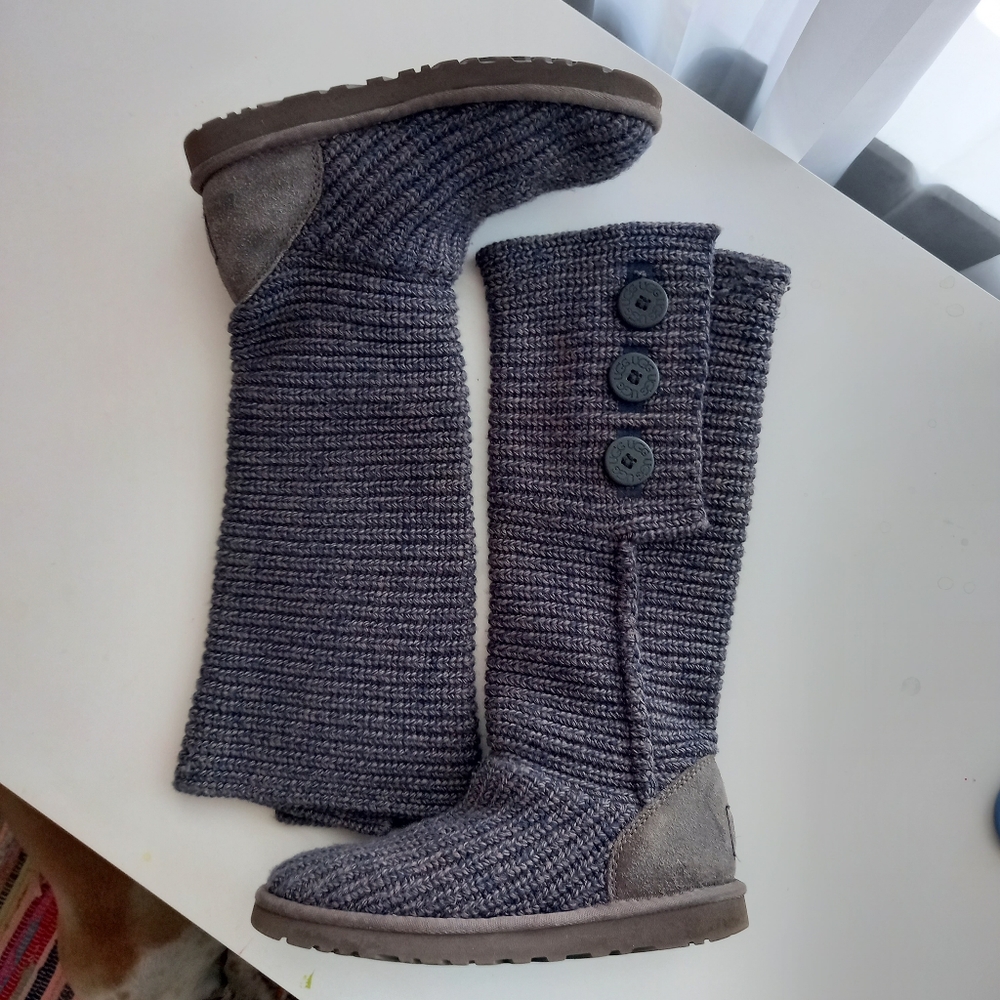 Ugg Boots Classic Cardy - image 1