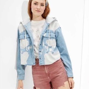 American Eagle Bleached Denim Cropped Hooded Jean Jacket Shacket