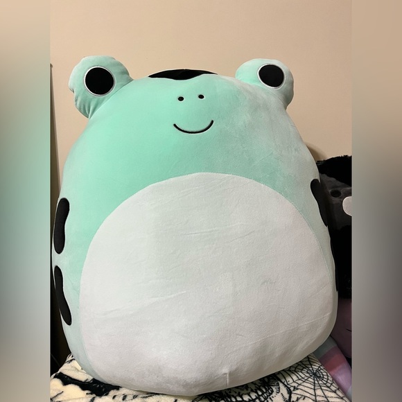 🩵Dear 20” poison dart frog squishmallow 🖤 - Picture 1 of 6