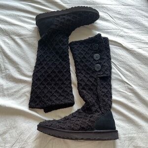 UGG classic cardy black lattice knit boot