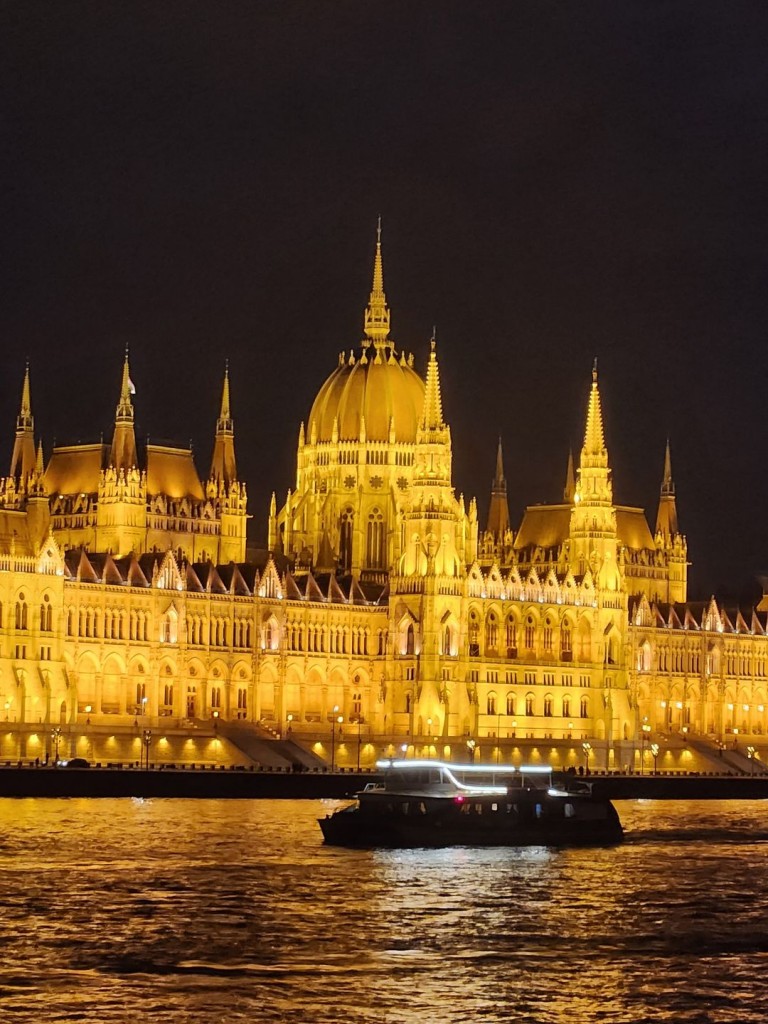 Hungarian-parliament-DGabaldon