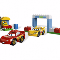 Disney Cars 2 Race Day LEGO Set