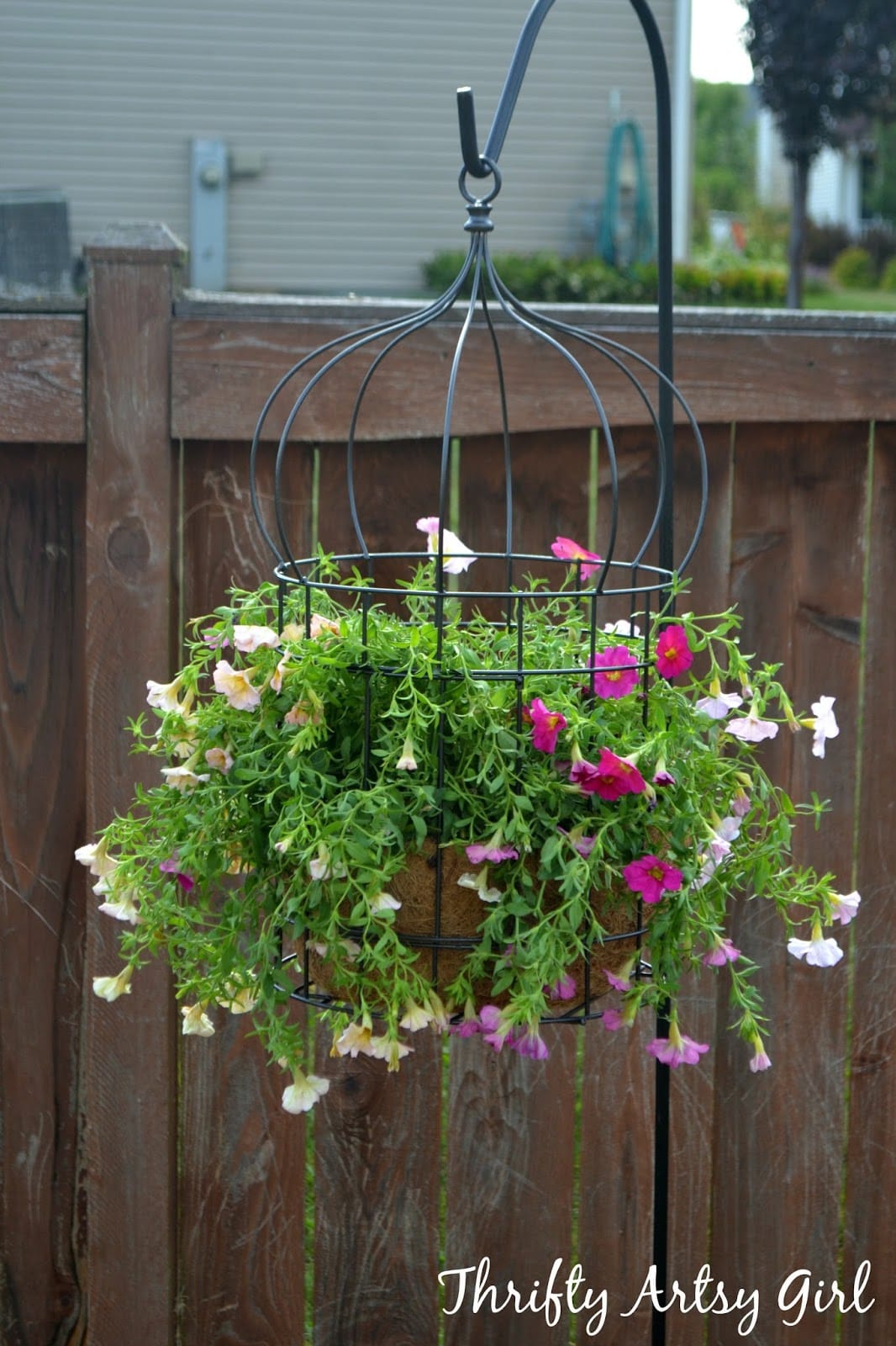 Best DIY outdoor hanging planter ideas and designs #22