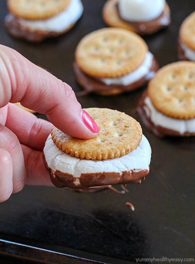 Easy Desserts for Teens to Make at Home - Easy Oven Smores Sandwiches - Cool Dessert Recipes That Are Simple and Quick Enough For Teens, Teenagers and Older Kids - Best Dorm Snacks and Ideas - Microwave, No Bake, 3 Ingredient, Chocolate, Mug Cakes and More #desserts #teenrecipes #recipes #dessertrecipes #easyrecipes