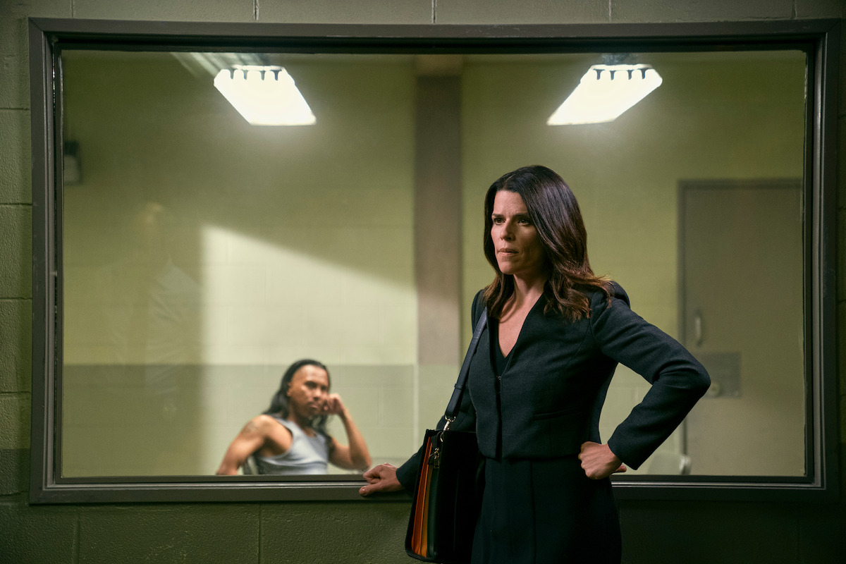 Neve Campbell as Maggie McPherson in The Lincoln Lawyer Season 1.