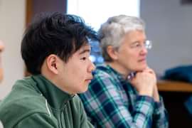 Ellen Greenberg in class with students