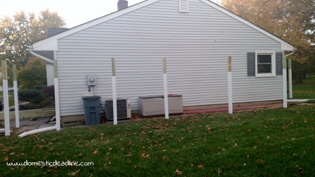 DIY Outdoor Trash Can Storage Corral - Domestic Deadline