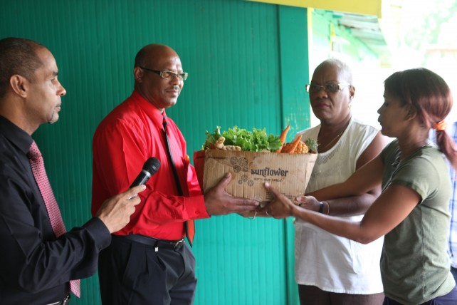 Ministry of Agriculture donates food hampers - Dominica News Online