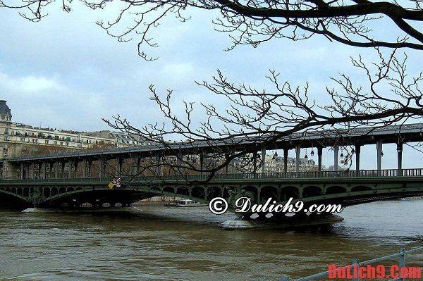 du-lich-paris-tu-tuc-huong-dan-du-lich-paris-1-ngay-1