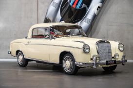 1959 Mercedes-Benz 220S  