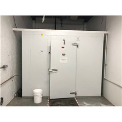 CURTIS FREEZER 9' X 9' WALK IN FREEZER WITH COOLER UNIT