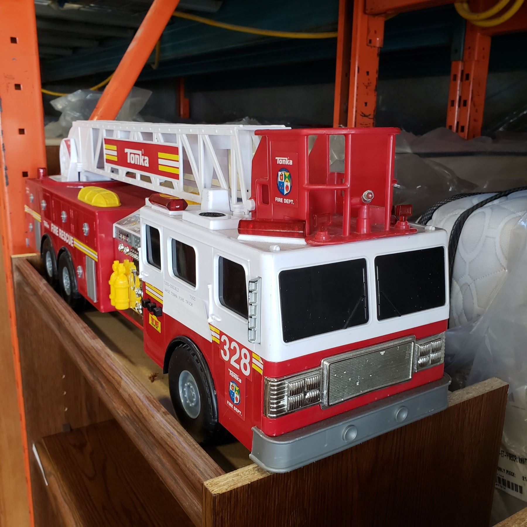  LARGE  TONKA FIRE  TRUCK  Big Valley Auction