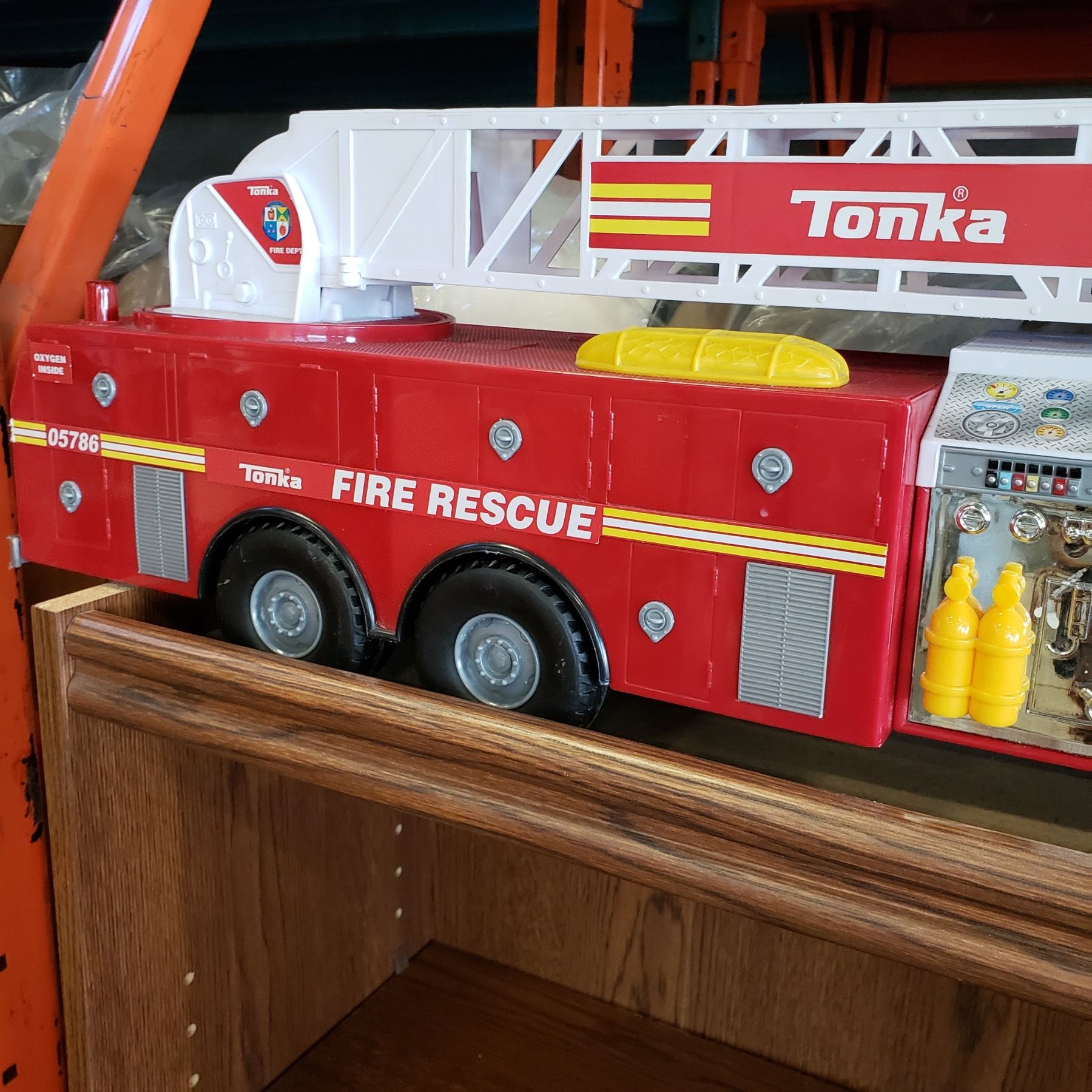  LARGE  TONKA FIRE  TRUCK  Big Valley Auction