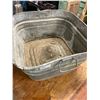 Image 3 : Square galvanized tub - 20"