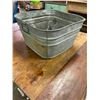 Image 4 : Square galvanized tub - 20"