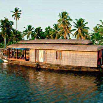 Luxury Cruise in Kerala – God’s Own Country Tour