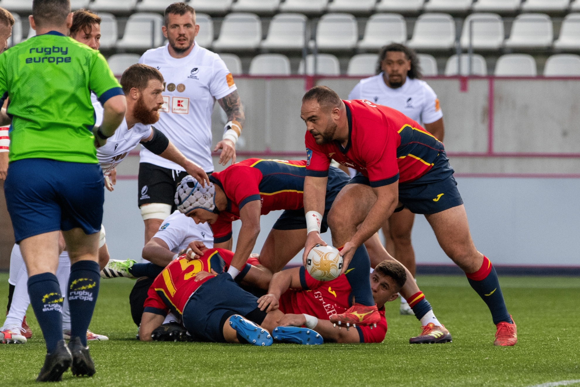 Jon Zabala, durante el encuentro por el bronce del REC ante Rumania.