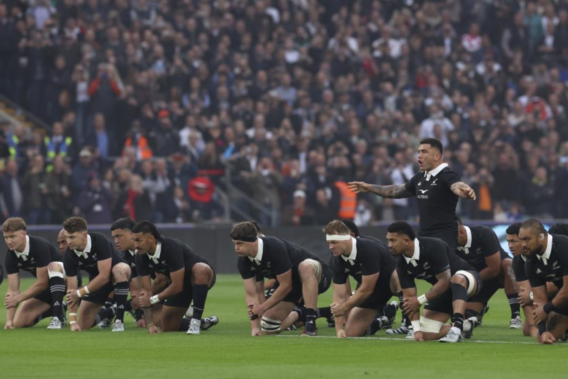 Nueva Zelanda ejecuta la Haka en Twickenham