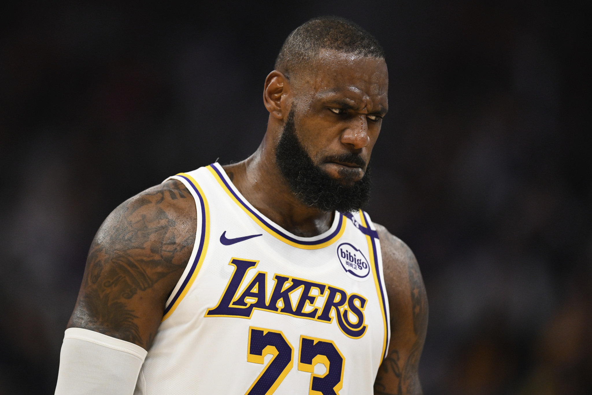 Los Angeles Lakers forward LeBron James (23) looks on against the Golden State Warriors