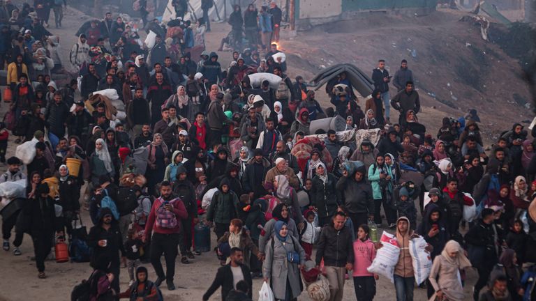 Displaced Palestinians return to their homes in the northern part of the Gaza Strip, Monday, Jan. 27, 2025, days after the ceasefire deal between Israel and Hamas came into effect. (AP Photo/Jehad Alshrafi)