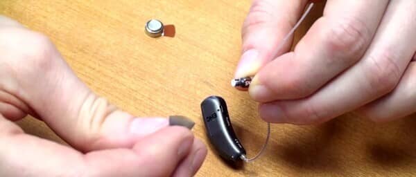 Fixing a Wax Guard on a RIC Hearing Aid Receiver blog image