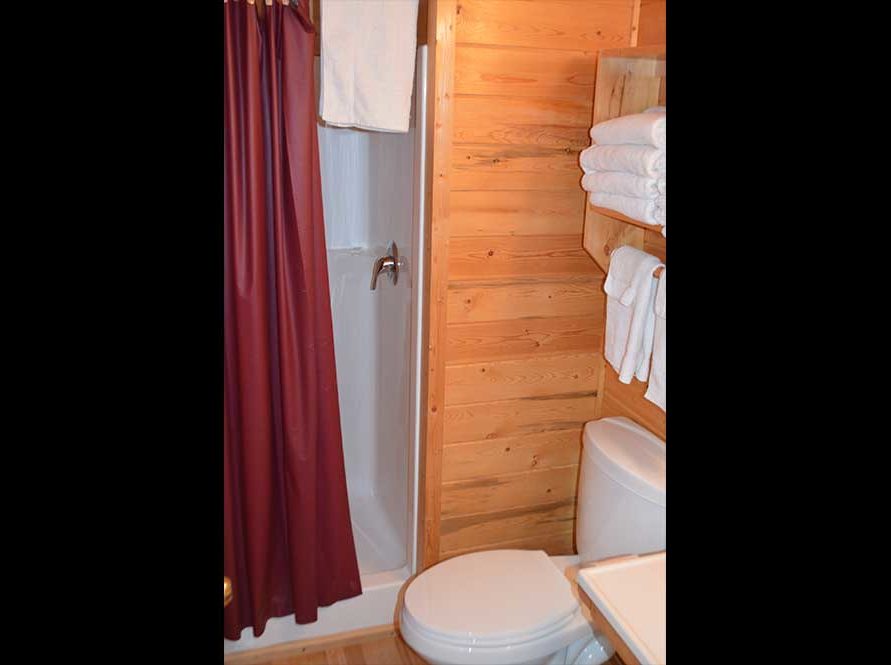 Cabin B Bathroom