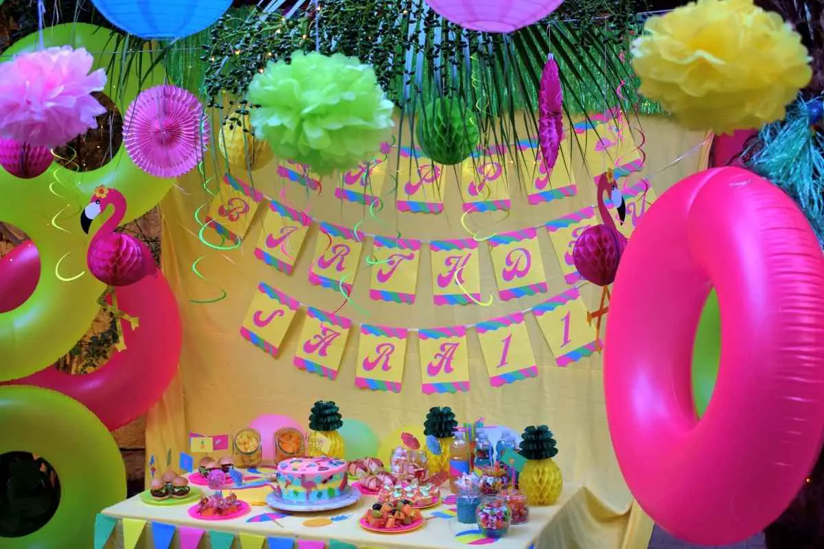 Easy Summer Party Decorations