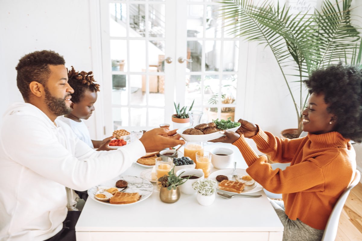 5 Reasons Food Brings Families Together