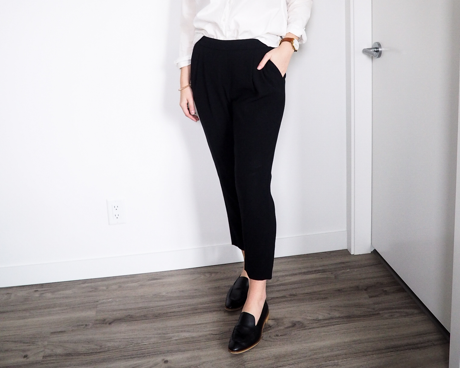 5 Ways to Wear Trousers for the Office - Emily Lightly