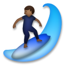 Cómo se ve el emoji Persona haciendo surf: tono de piel oscuro medio en Lg.