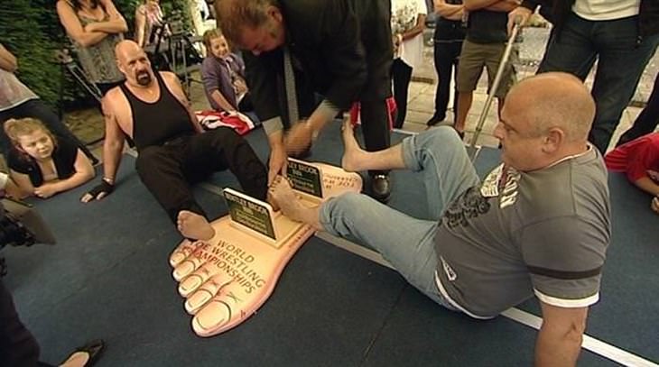 unusual sports - Toe Wrestling