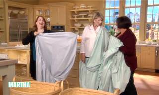 This Is How Best to Fold a Fitted Sheet